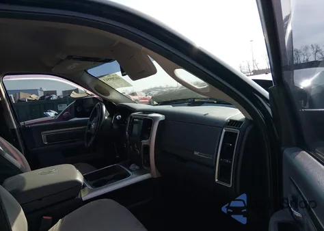 2017 Ram 2500 Big Horn 4X4 6'4 Box z USA, uszkodzony, nr VIN 3C6UR5DL0HG694499